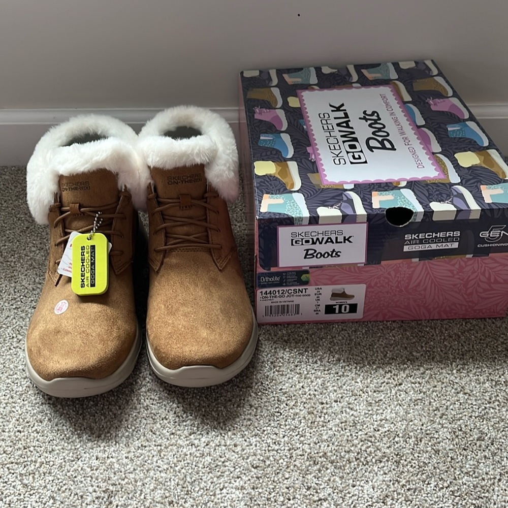 Sketchers Go Walk boots size 10